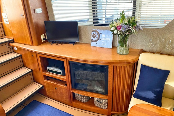 39ft Silverton Yacht For Sale