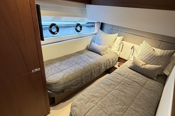 WILE E COYOTE 66ft Princess Yacht For Sale