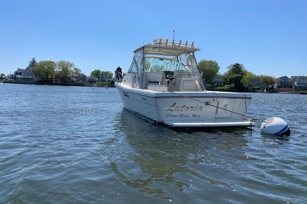 Photo of the 2003 Pursuit Express "LUTORIA"