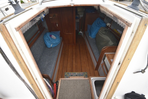 30ft S2 Yacht For Sale