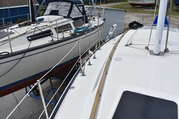 30ft S2 Yacht For Sale