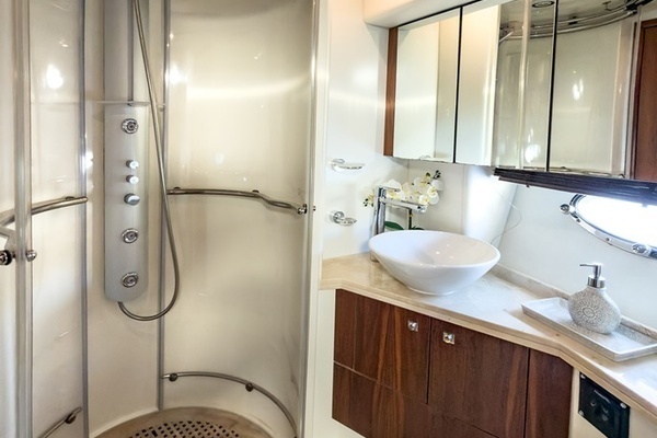 Sunseeker Predator Yacht For Sale
