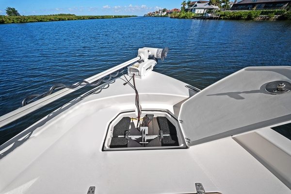 27ft Pathfinder Yacht For Sale