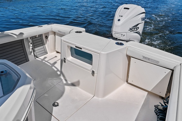 27ft Pathfinder Yacht For Sale