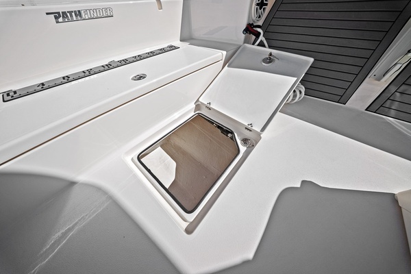 27ft Pathfinder Yacht For Sale