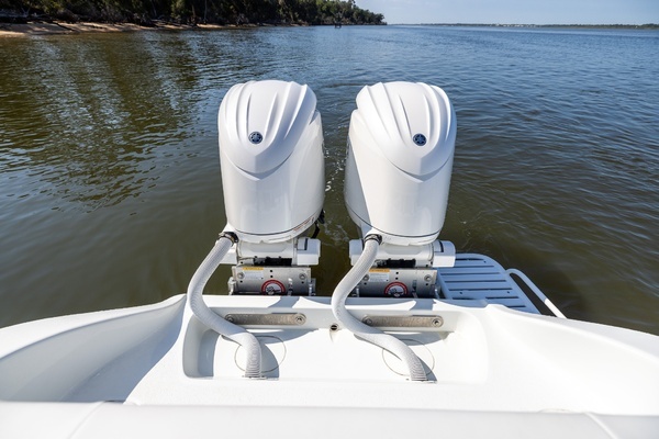 2025 Yellowfin 26