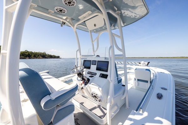 2025 Yellowfin 26