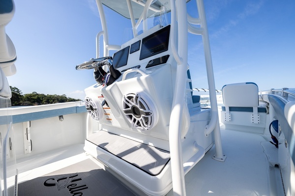 2025 Yellowfin 26