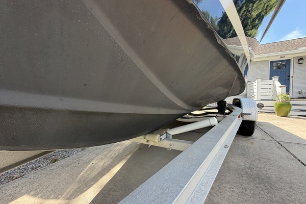 Photo of the 1976 SeaCraft 23 CC Classic