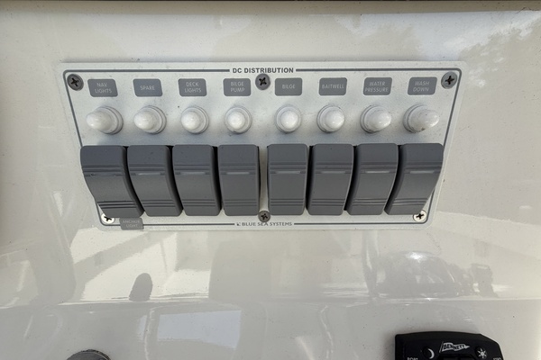 23ft SeaCraft Yacht For Sale
