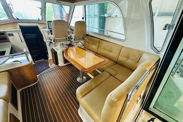 Sea Smoke 37ft Back Cove Yacht For Sale