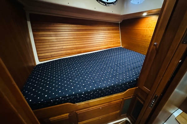 Sea Smoke 37ft Back Cove Yacht For Sale