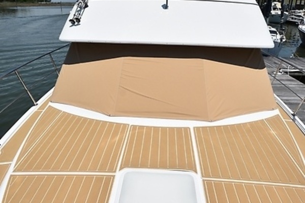Liquid Asset 35ft Carver Yacht For Sale