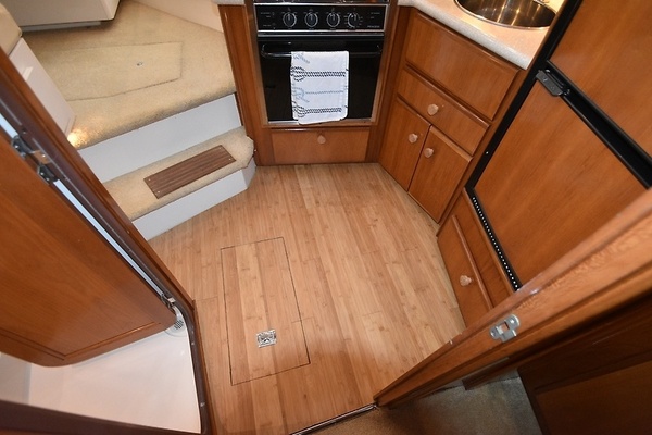 Liquid Asset 35ft Carver Yacht For Sale