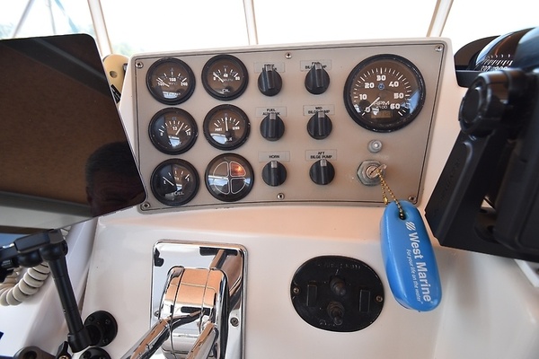 Liquid Asset 35ft Carver Yacht For Sale