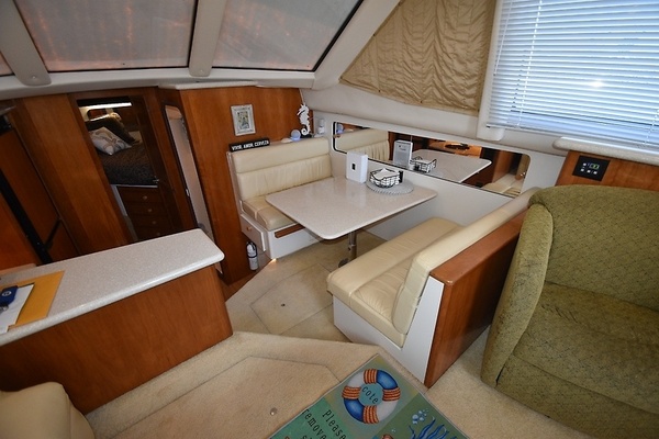 Liquid Asset 35ft Carver Yacht For Sale