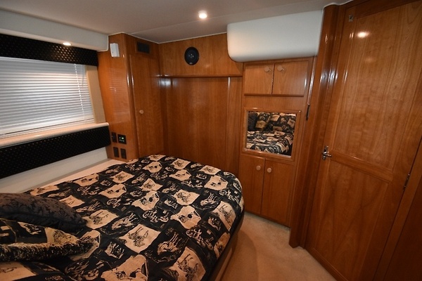 Liquid Asset 35ft Carver Yacht For Sale