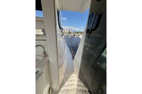 Loose Knots 42ft Sea Ray Yacht For Sale