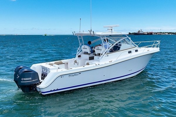 33ft Edgewater Yacht For Sale
