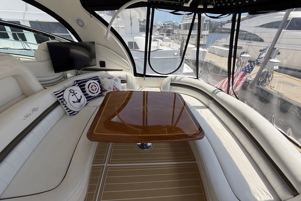 44ft Sea Ray Yacht For Sale