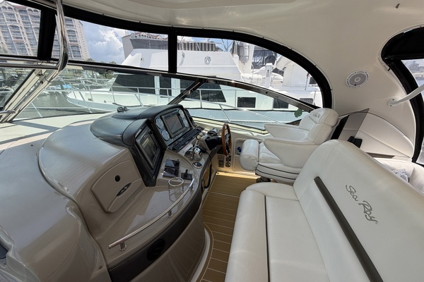 44ft Sea Ray Yacht For Sale