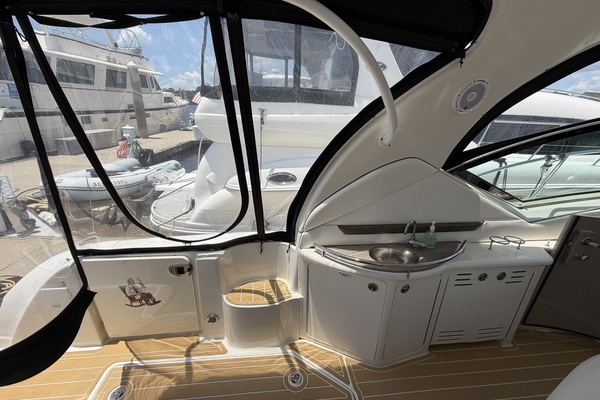 44ft Sea Ray Yacht For Sale