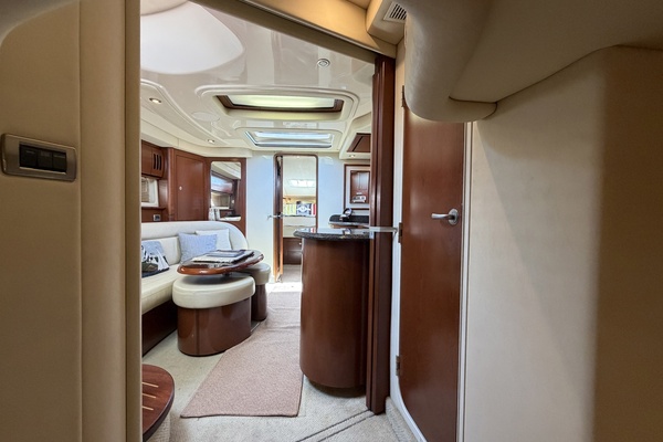 44ft Sea Ray Yacht For Sale