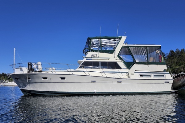 Photo of the 1977 Viking 43 "West Wind"
