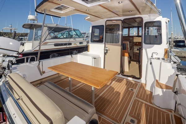 2018 Ranger Tugs 31
