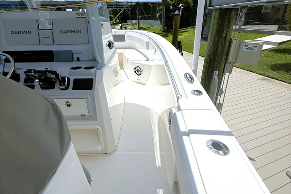28ft Cobia Yacht For Sale