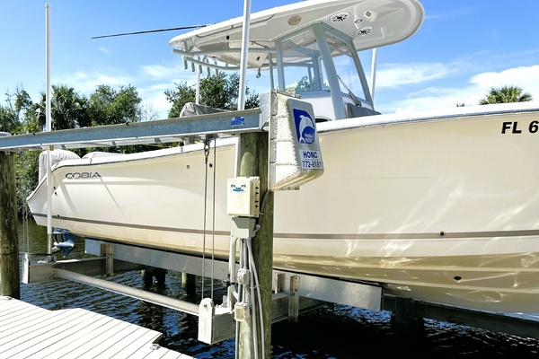 28ft Cobia Yacht For Sale