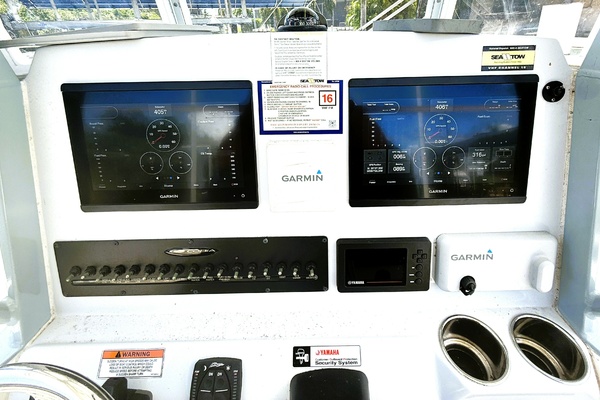 28ft Cobia Yacht For Sale