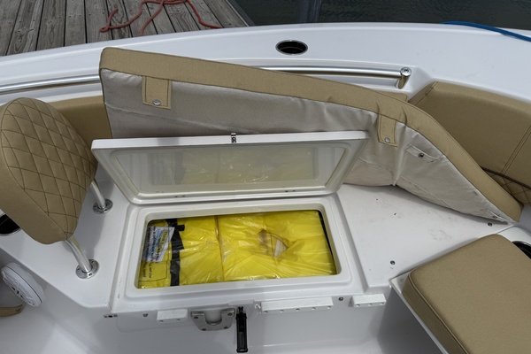 23ft Sportsman Yacht For Sale
