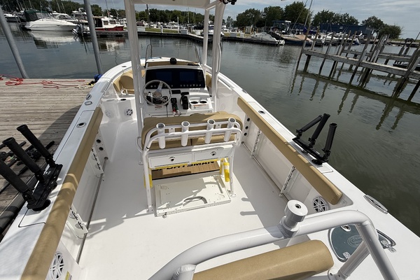 23ft Sportsman Yacht For Sale