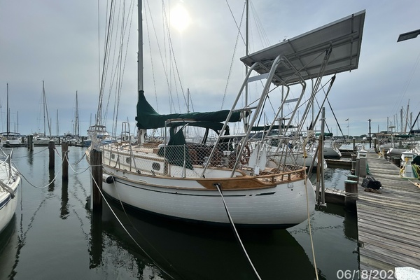 1983 Tayana Cutter