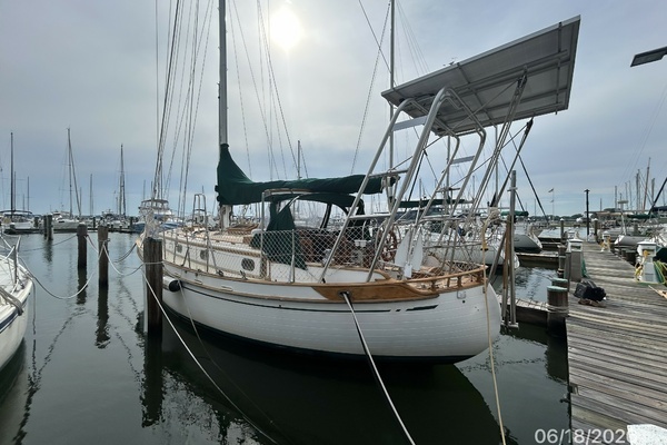 1983 Tayana Cutter
