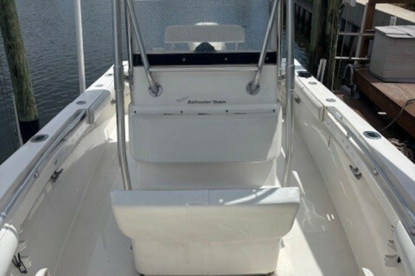 Frayed Knot 23ft Tracker Yacht For Sale