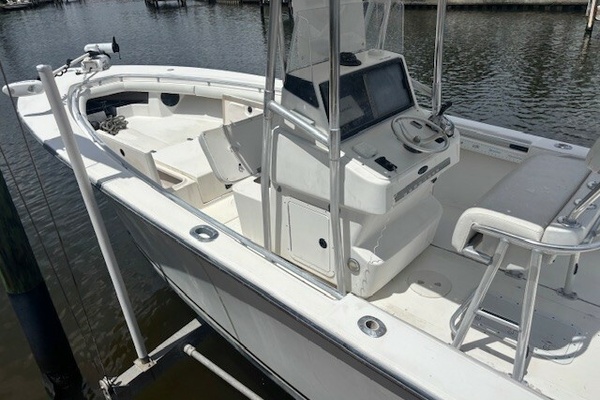 Frayed Knot 23ft Tracker Yacht For Sale