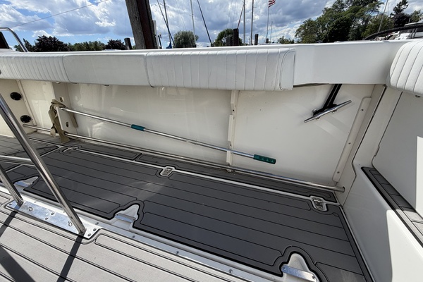 26ft Boston Whaler Yacht For Sale