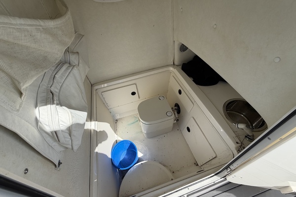 26ft Boston Whaler Yacht For Sale
