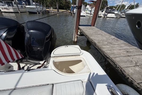 26ft Boston Whaler Yacht For Sale