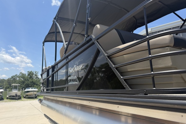 23ft SunChaser Yacht For Sale