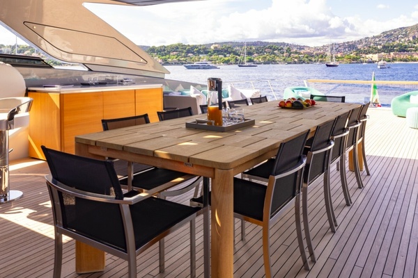 LADY LU  121ft Sanlorenzo Yacht For Sale