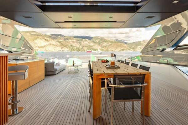 LADY LU  121ft Sanlorenzo Yacht For Sale