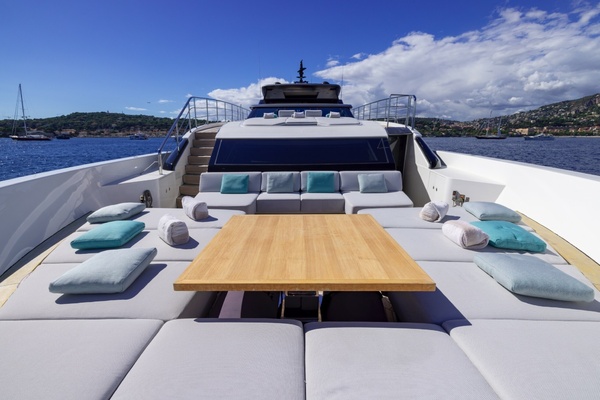LADY LU  121ft Sanlorenzo Yacht For Sale