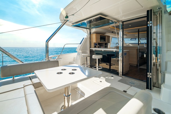 44ft Aquila Yacht For Sale