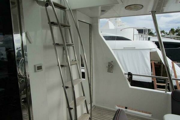 Cheoy Lee Sport Motor Yacht Yacht For Sale
