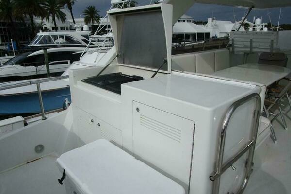 Cheoy Lee Sport Motor Yacht Yacht For Sale