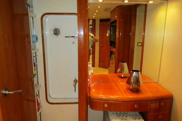 Cheoy Lee Sport Motor Yacht Yacht For Sale