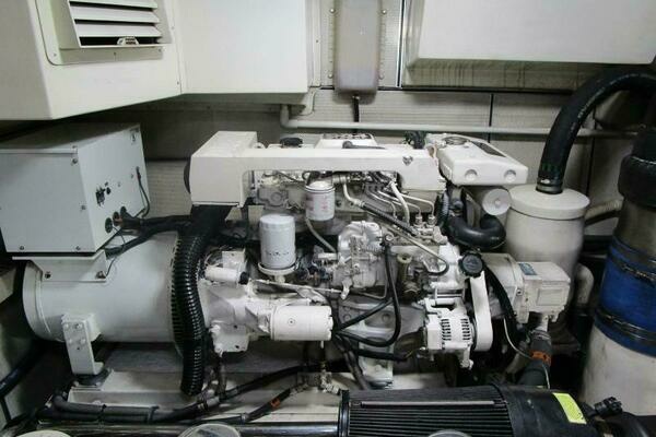 Cheoy Lee Sport Motor Yacht Yacht For Sale